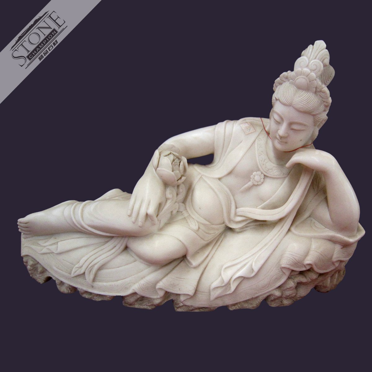 Sleeping buddha statue